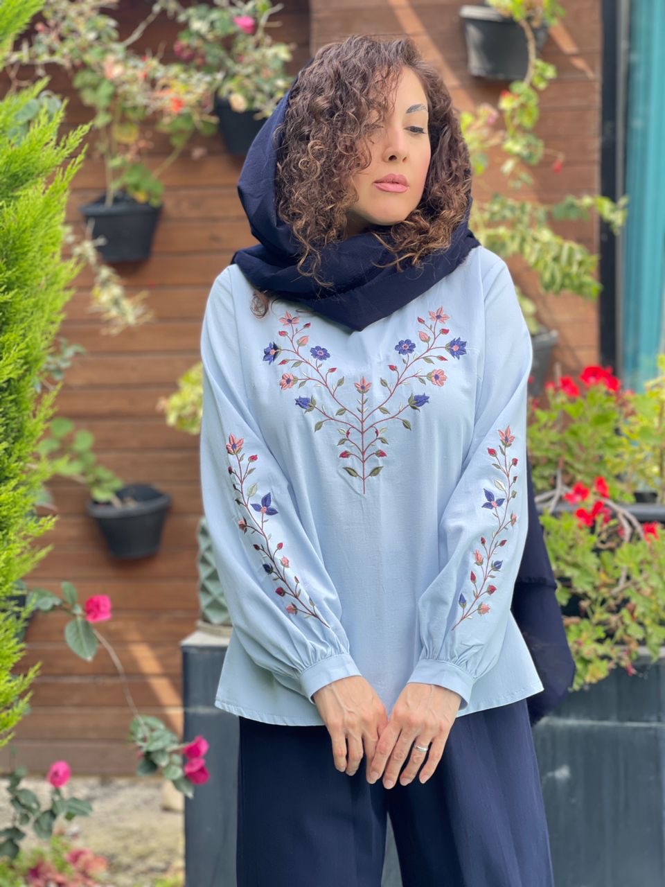 شومیز گلدوزی دلناز