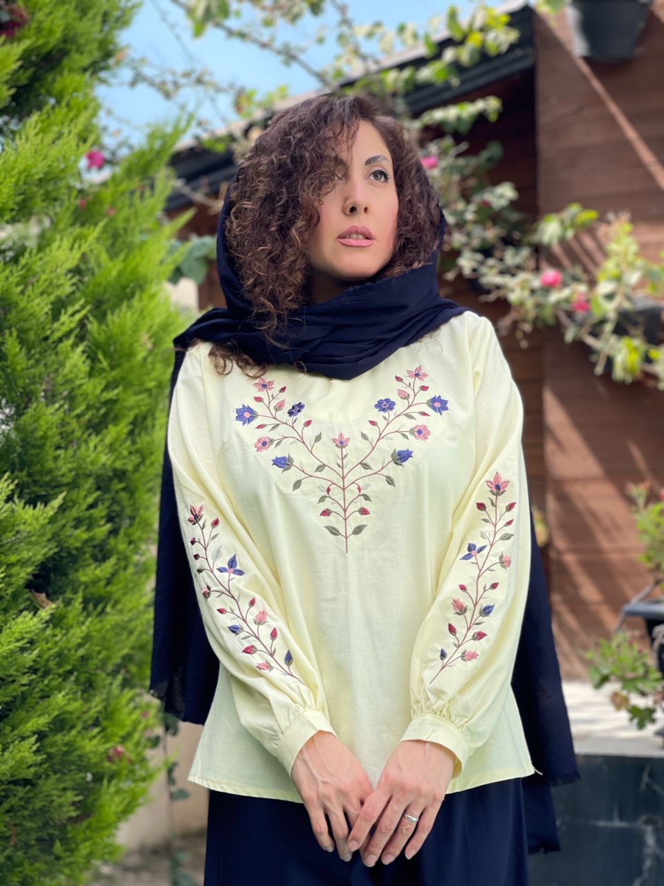 شومیز گلدوزی دلناز